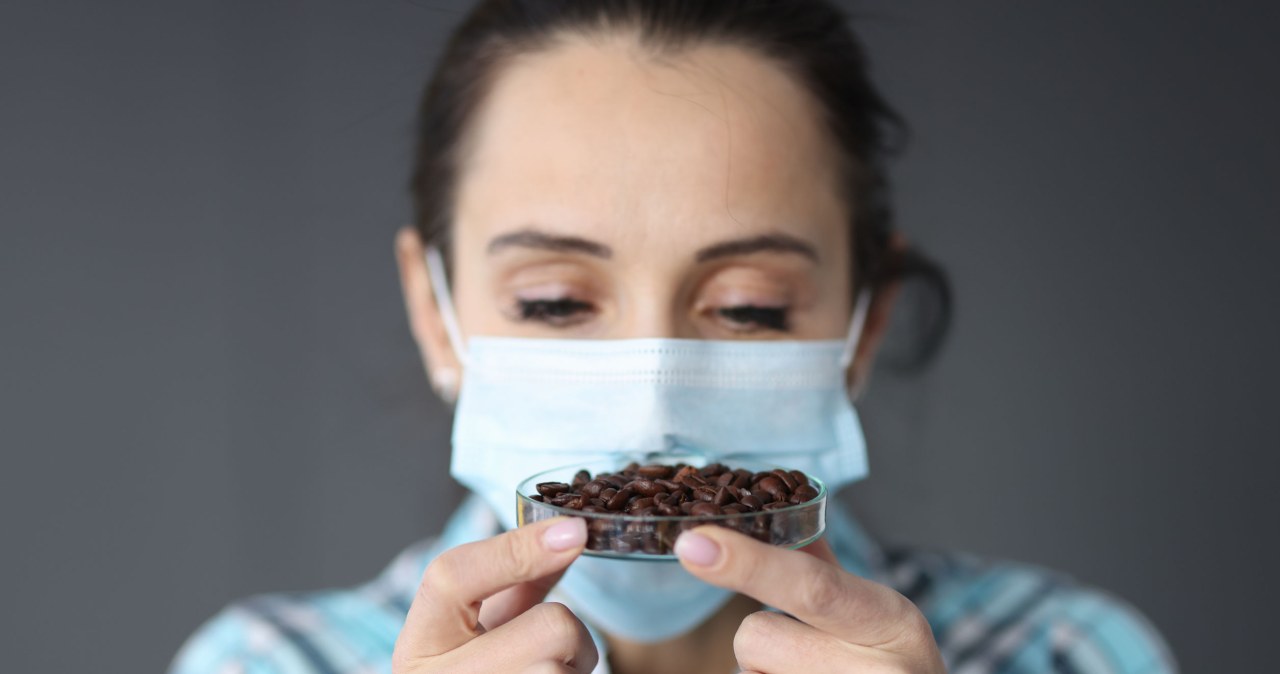 COVID-19 zabrał ci węch? Możesz go nigdy nie odzyskać