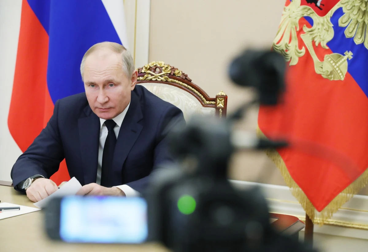 Jej mama była sprzątaczką, dziś jest niewyobrażalnie bogata. Aleksiej Nawalny twierdzi, że Elizaveta "Luiza" Krivonogikh jest nieślubną córką Władimira Putina, a dzięki udziałom w państwowych firmach żyje na poziomie, o jakim miliony Rosjan mogą tylko pomarzyć. 