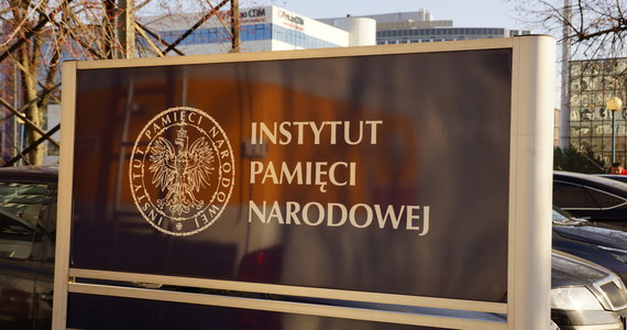 Przewodniczący Kolegium IPN prof. Wojciech Polak ogłosił we wtorek konkurs na prezesa Instytutu Pamięci Narodowej. Kandydaci na to stanowisko mają czas na złożenie odpowiednich dokumentów do 19 marca, a ich publiczne przesłuchanie odbędzie się 27 kwietnia.