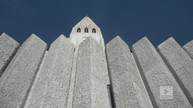 Hallgrimskirkja jest symbolem stolicy miasta. Do katedry można bardzo łatwo trafić, gdyż katedrę widać z każdego miejsca Reykjaviku. Opowiedzą o niej i jej okolicy Diana i Damian, którzy pochodzą z Krakowa, ale mieszkają w Islandii.

Fragment programu "Polacy za granicą" emitowanego na antenie Polsat Play.