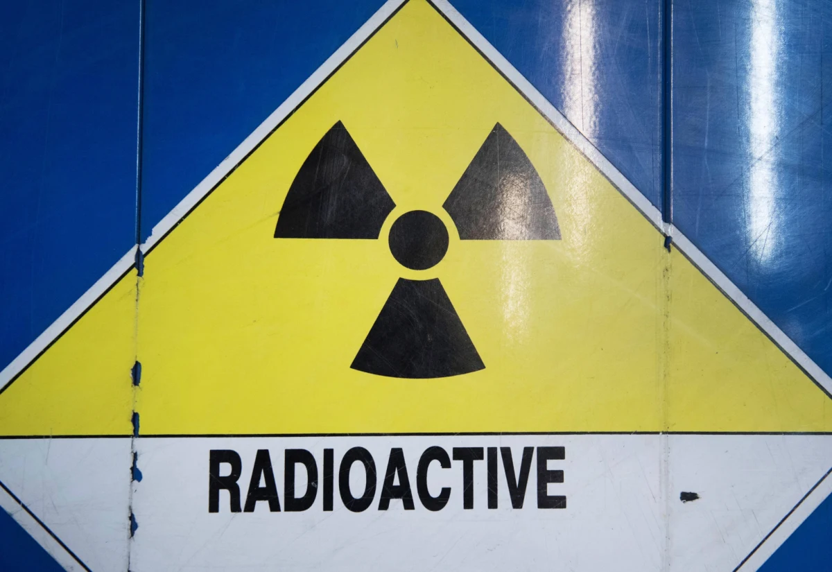 Iran zainstalował w ośrodku Natanz dwie kaskady zaawansowanych technicznie wirówek o prawie czterokrotnie większej zdolności wzbogacania uranu - poinformował irański ambasador przy Międzynarodowej Agencji Energii Atomowej Kazem Garibabadi.