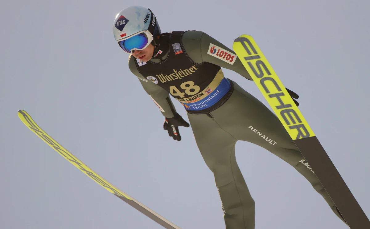 W nadchodzący weekend rywalizujących w Pucharze Świata skoczków narciarskich czekają dwa indywidualne konkursy w Klingenthal. Pierwotnie w tym terminie miały się odbyć zawody w Sapporo, ale na przeszkodzie stanęła pandemia Covid-19.