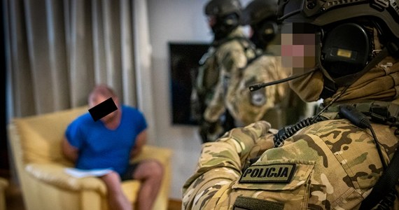 Gang narkotykowy powiązany z pseudokibicami jednej z poznańskich drużyn sportowych rozbili funkcjonariusze CBŚP. Zatrzymano 8 osób. 