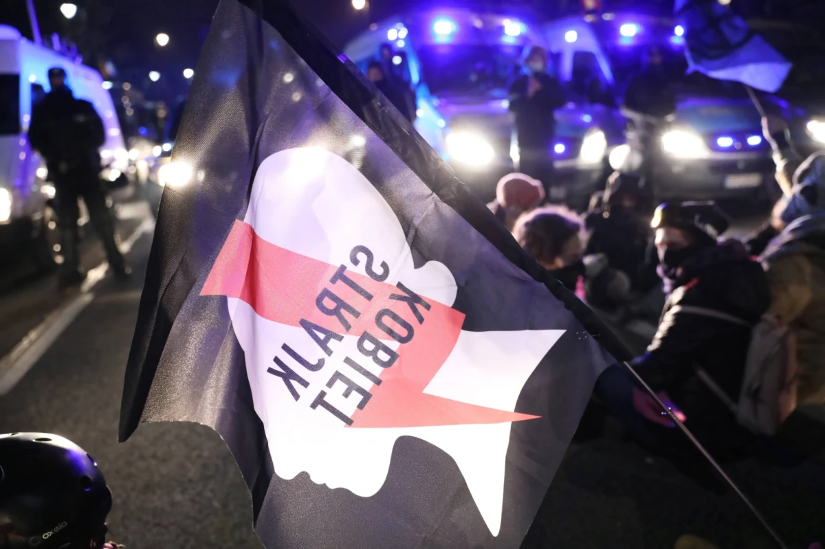 Bezskuteczne okazały się policyjne próby zablokowania Strajku Kobiet we Wrocławiu. W stolicy Dolnego Ślaska odbył się protest przeciwników zaostrzenia prawa aborcyjnego.