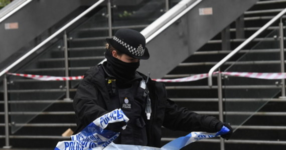 Do co najmniej pięciu ataków z użyciem noża doszło w nocy z piątku na sobotę w południowym Londynie.