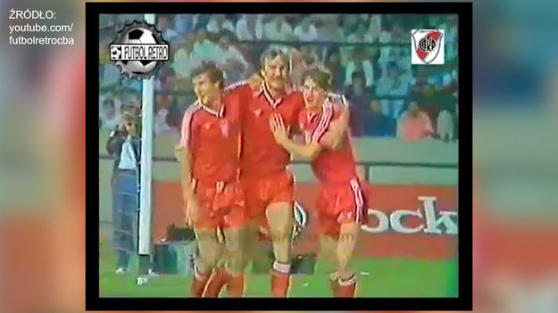 RIVER PLATE: Nery Pumpido - Jorge Gordillo (85. Jorge Villazán), Jorge Borelli, Oscar Ruggeri, Alejandro Montenegro - Héctor Enrique, Américo Gallego, Norberto Alonso - Luis Amuchástegui (89. Carlos Karabín), Enzo Francescoli, Roque Alfaro (77. Ramón Centurión). 
Trener: Héctor Veira.
POLSKA: Jacek Kazimierski (46. Józef Wandzik) - Krzysztof Pawlak, Roman Wójcicki, Waldemar Matysik, Kazimierz Przybyś - Andrzej Buncol, Jan Urban, Ryszard Tarasiewicz, Dariusz Dziekanowski (86. Waldemar Waleszczyk) - Mirosław Okoński (46. Andrzej Zgutczyński), Krzysztof Baran. 
Trener: Antoni Piechniczek.

Bramki: 1:0 Norberto Alonso (37.), 1:1 Dariusz Dziekanowski (48.- wolny), 2:1 Enzo Francescoli (52.), 2:2 Dariusz Dziekanowski (55. - karny), 2:3 Roman Wójcicki (67.), 2:4 Andrzej Buncol (72.), 3:4 Enzo Francescoli (83.), 4:4 Ramón Centurión (88.), 5:4 Enzo Francescoli (90).