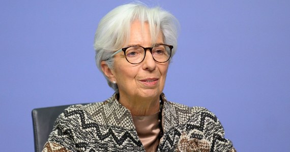 "Anulowanie długu covidowego jest nie do pomyślenia" - oceniła w niedzielę prezes Europejskiego Banku Centralnego Christine Lagarde w wywiadzie dla francuskiego tygodnika, odpowiadając na apel 150 ekonomistów postulujących anulowanie zadłużenia państw strefy euro w EBC.