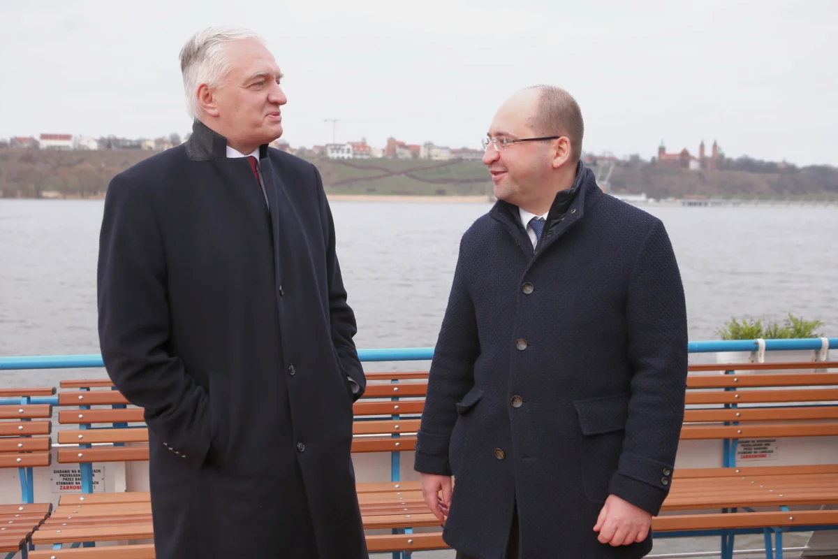 Posiedzenie Rady Koalicji Zjednoczonej Prawicy i dyskusja o proponowanej przez Platformę Obywatelską Koalicji 276 - to tematy, które w nadchodzącym tygodniu powrócą w polityce. 