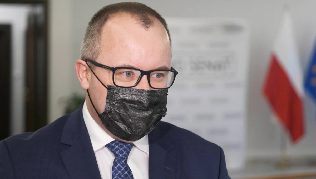 Trybunał Konstytucyjny kolejny raz przełożył termin rozpatrzenia sprawy urzędowania Rzecznika Praw Obywatelskich po upływie kadencji. Chodzi o przepis, umożliwiający Adamowi Bodnarowi działanie do chwili powołania jego następcy. Nowy termin kolejny raz nakłada się na procedurę wyboru nowego RPO.