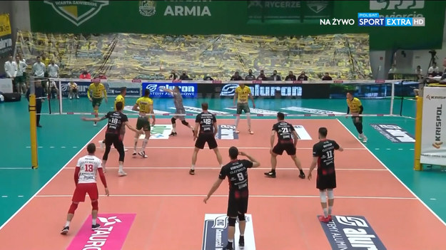 Asseco Resovia Rzeszów gładko pokonała 3:0 Aluron CMC Wartę Zawiercie w zaległym meczu 20. kolejki PlusLigi