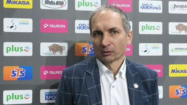 Ślepsk Malow Suwałki przegrał z PGE Skrą Bełchatów 1-3 (25:23, 22:25, 22:25, 24:26) w meczu 23. kolejki PlusLigi. MVP został wybrany Grzegorz Łomacz. Pierwsze spotkanie tych drużyn zakończyło się również wygraną bełchatowian, ale wtedy zwyciężyli 3-0.