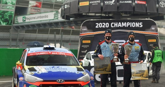 Mistrz WRC 3 Jari Huttunen awansuje do kategorii WRC 2 i wspólnie z Oliverem Solbergiem i Ole Christianem Veiby uzupełnia skład zespołu Hyundai Motorsport w sezonie 2021.