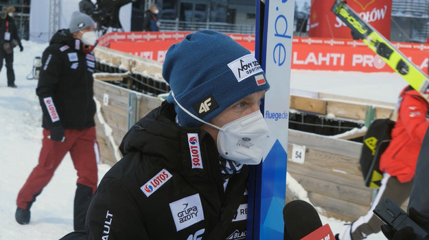 Stefan Hula cieszy się z powrotu do Pucharu Świata, zwłaszcza, że ma to miejsce w Zakopanem. Tydzień wcześniej w Willingen w ciągu dwóch dni odbyły się cztery konkursy Pucharu Kontynentalnego. - Dało mi to w kość. Całą niedzielę przeleżałem - mówił nasz skoczek.