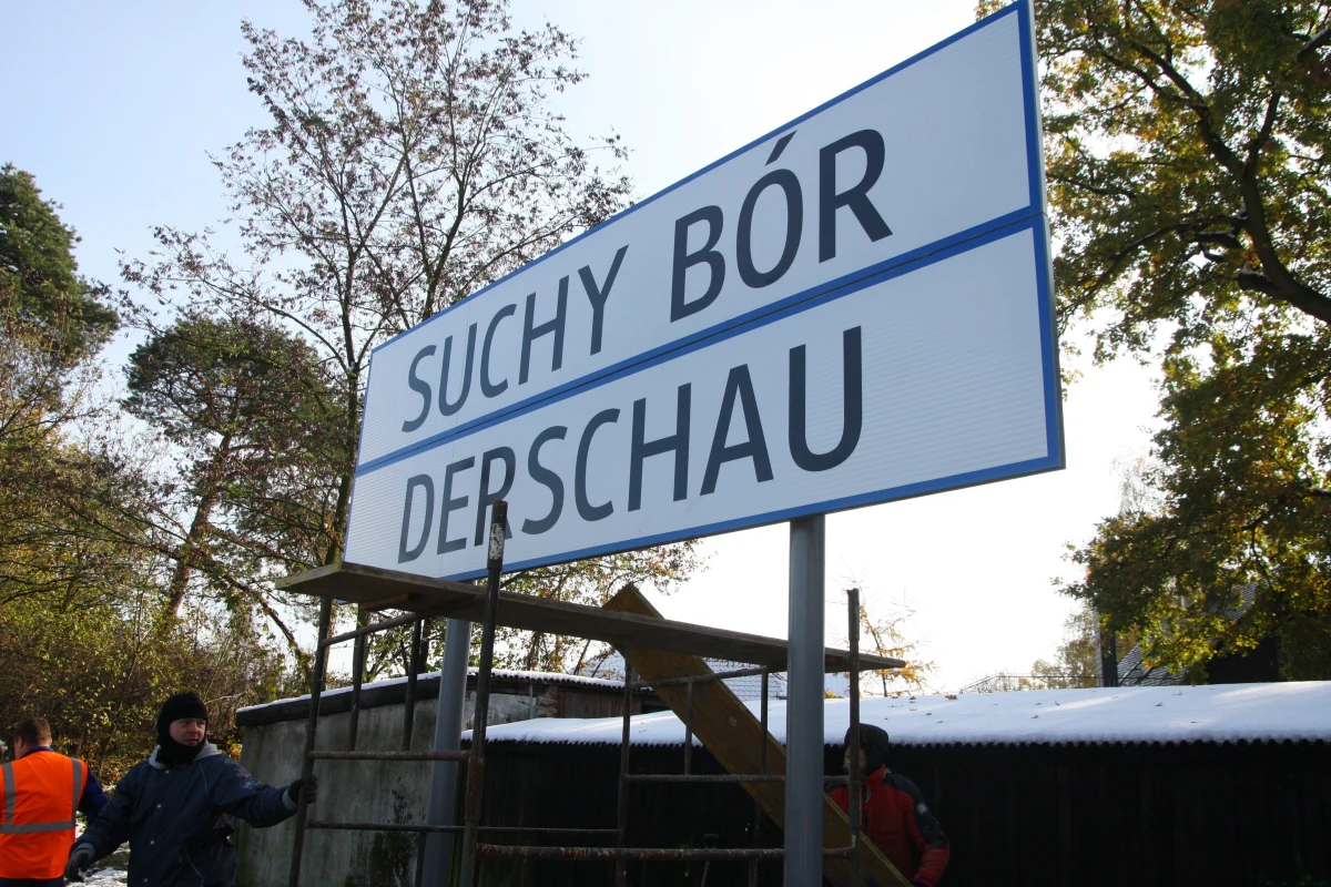 Siłę Górnego Śląska stanowi kulturowa, w tym językowa różnorodność, która powinna być chroniona – napisali w piątkowym oświadczeniu przedstawiciele Ruchu Autonomii Śląska. To reakcja na postulat posła Janusza Kowalskiego ws. usunięcia niemieckojęzycznych nazw stacji kolejowych w tym regionie.