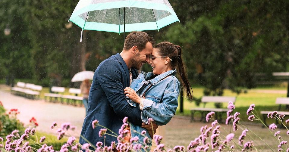 Netflix debiutuje ze swoją pierwszą polską komedią romantyczną, ale w te walentynki może lepiej powrócić do klasyki? Od piątku "Miłość do kwadratu" jest numerem jeden streamingowego giganta.