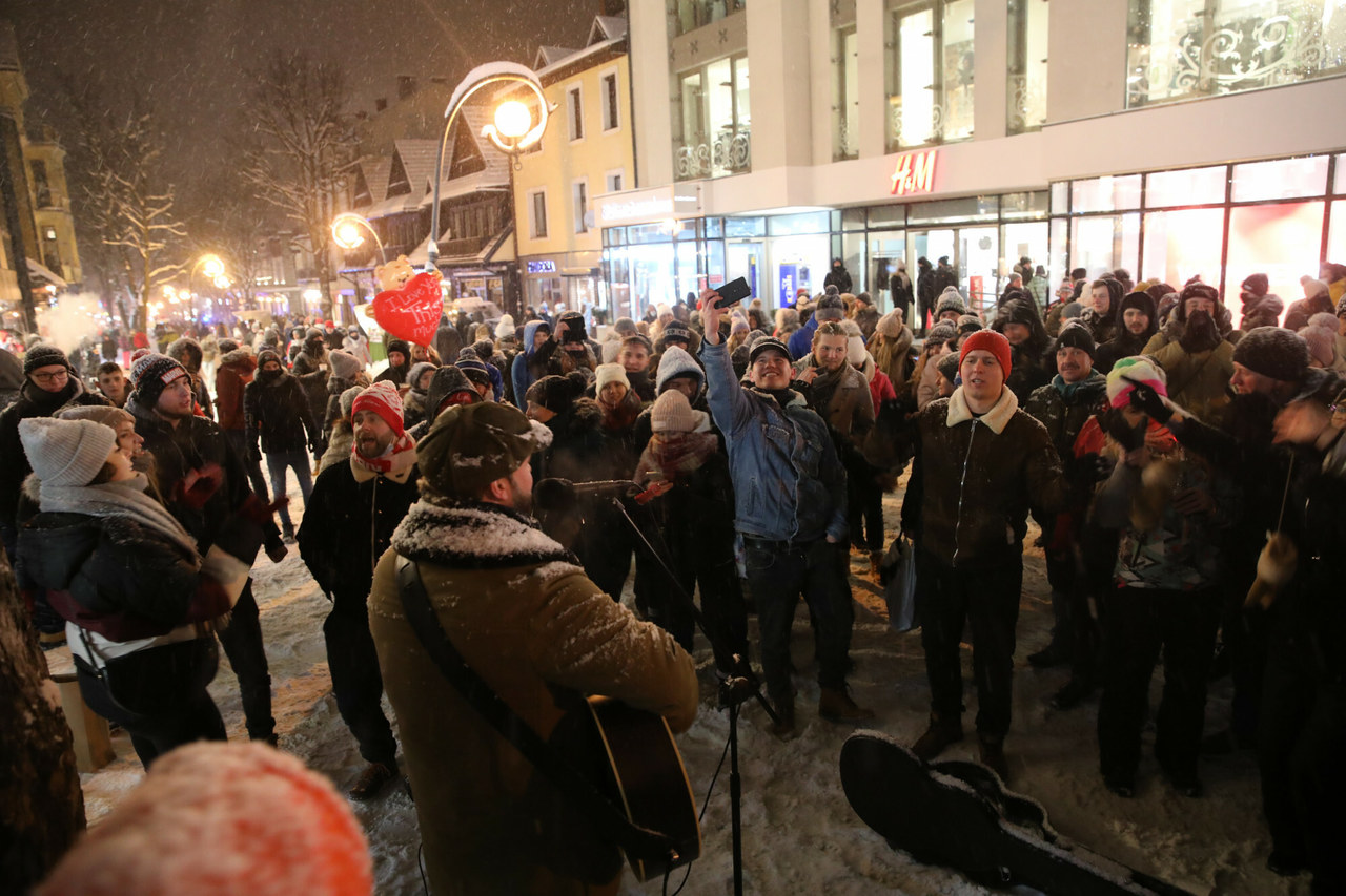 Zakopane Hotelarze Reaguja Ws Koronaparty Na Krupowkach To Niesprawiedliwe Wydarzenia Interia Pl