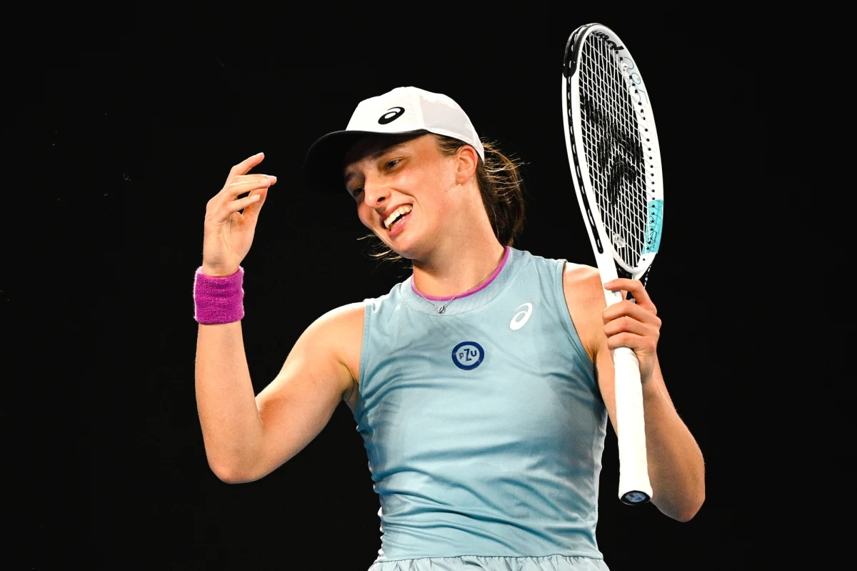 Koniec nadziei na polski sukces w wielkoszlemowym Australian Open. Mikst Iga Świątek - Łukasz Kubot przegrał z amerykańsko-belgijska parą Hayley Carter i Sanderem Gille 4:6, 1:6, kończąc tym samym swój udział w turnieju.