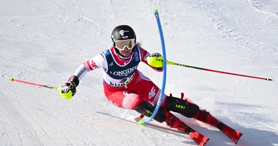 Maryna Gąsienica-Daniel zanotowała świetny występ w alpejskich mistrzostwach świata w Cortinie d'Ampezzo: w slalomie równoległym awansowała do ćwierćfinału i uplasowała się ostatecznie na 8. miejscu. Zdaniem Małgorzaty Tlałki-Długosz, 27-latka jest w szczytowej formie, która pozwala z nadzieją patrzeć na jej czwartkowy start w slalomie gigancie. "Oby tylko głowa wytrzymała (…) Moim zdaniem medal jest w jej zasięgu" – podkreśla olimpijka z Sarajewa i Calgary.