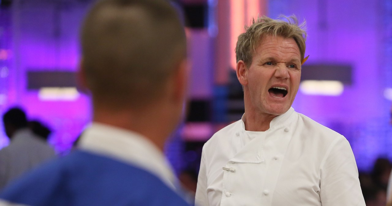 Słynny szef kuchni przygotowuje się do premiery swojego nowego kulinarnego programu. „Gordon Ramsay’s Future Food Stars” przedstawi zmagania dwunastu uczestników, którzy powalczą o otrzymanie finansowego wsparcia w otworzeniu wymarzonej restauracji. Okazuje się, że ekipa telewizyjna pokrzyżowała plany pewnej pary, która w tym samym miejscu brała ślub. W odpowiedzi na zarzuty Ramsay zaoferował nowożeńcom… darmowy posiłek w swojej restauracji.