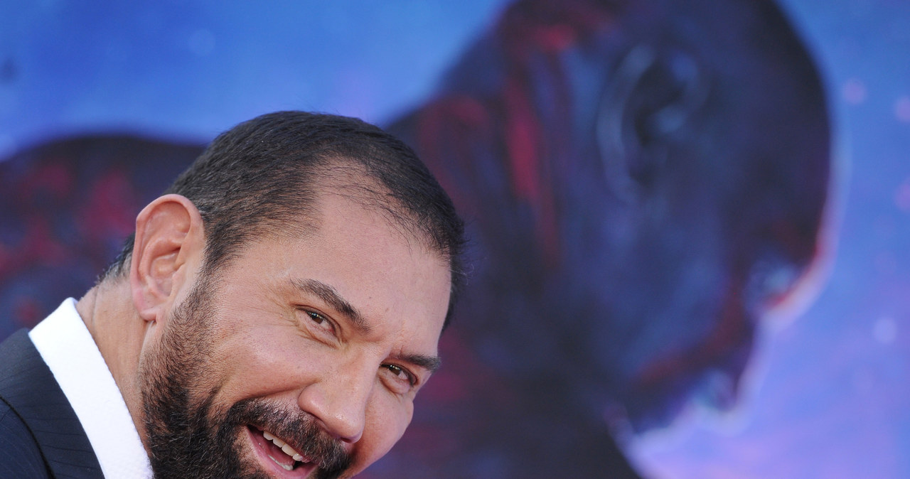 Dave Bautista, postawny hollywoodzki gwiazdor, który dla kina porzucił karierę zawodowego zapaśnika, zawsze marzył o roli w postapokaliptycznym dreszczowcu z udziałem zombie. Teraz jego marzenie się ziściło, bo dostał rolę w nowym filmie Zacka Snydera "Army Of The Dead". Wcześniej musiał jednak przełknąć gorzką pigułkę.