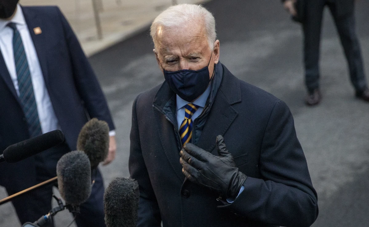 Prezydent USA Joe Biden zapowiedział, że do końca lipca szczepionki przeciw Covid-19 będą dostępne dla wszystkich Amerykanów. Dodał, że powrót do normalności powinien nastąpić przed Bożym Narodzeniem.