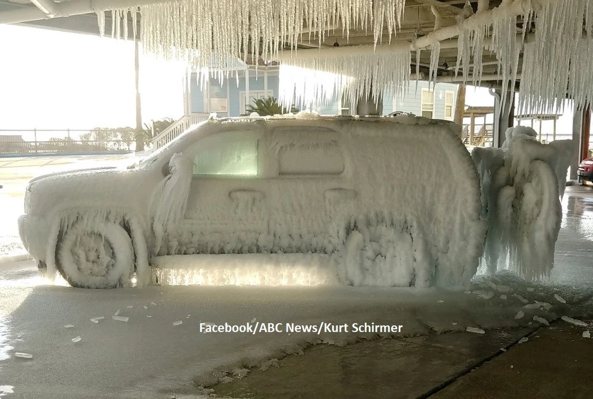 Mieszkańcy Teksasu wciąż odczuwają skutki burzy śnieżnej, która spustoszyła kilkanaście amerykańskich stanów. Od poniedziałku setki tysięcy gospodarstw domowych nie ma prądu, a ponad 13 mln ludzi cierpi z powodu zakłóceń w dostawach wody.