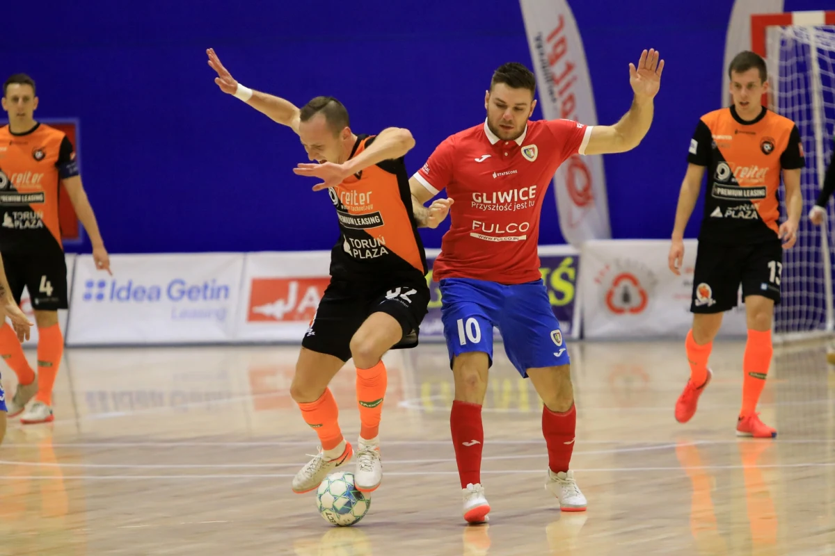 Dwa tygodnie gry i koniec - przed nami ostatnia kolejka STATSCORE Futsal Ekstraklasy przed przerwą reprezentacyjną. I choć powołania zostały już rozesłane, to walka o skład zacznie się już w najbliższy weekend.