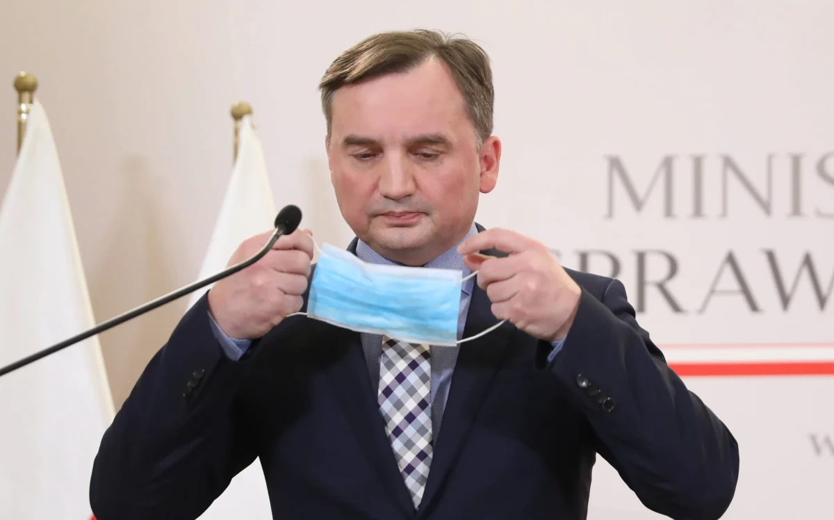 Apele o wspólnego kandydata na prezydenta Rzeszowa zdaje się, że nie przekonały kolegów z PiS, ale jeszcze jest czas; mam nadzieję, że przyjdzie refleksja - podkreślił w piątek minister sprawiedliwości, lider Solidarnej Polski Zbigniew Ziobro.