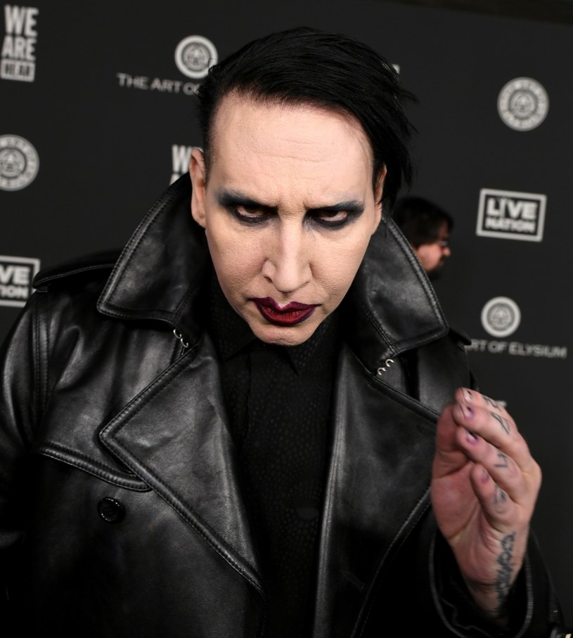 Policja oficjalnie wszczęła śledztwo dotyczące Marilyna Mansona. Stało się to krótko po tym, jak amerykańskie media poinformowały o przesłuchaniu co najmniej jednej kobiety, która oskarżyła gwiazdora o znęcanie się.