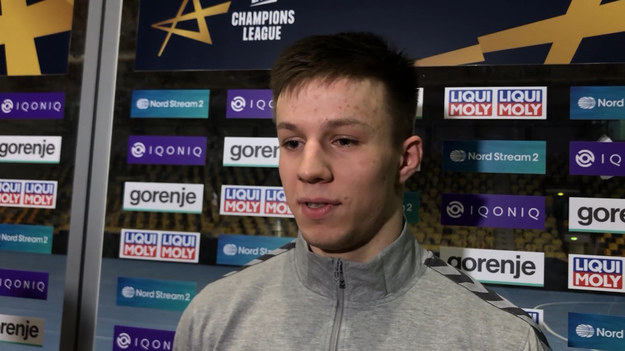 ​Dziewiąte zwycięstwo w 11. meczu w Lidze Mistrzów odnieśli piłkarze ręczni Łomży Vive Kielce. We własnej hali pokonali norweskie Elverum 39-29 i zrobili kolejny krok, by zająć jedno z dwóch pierwszych miejsc w grupie A tych rozgrywek.