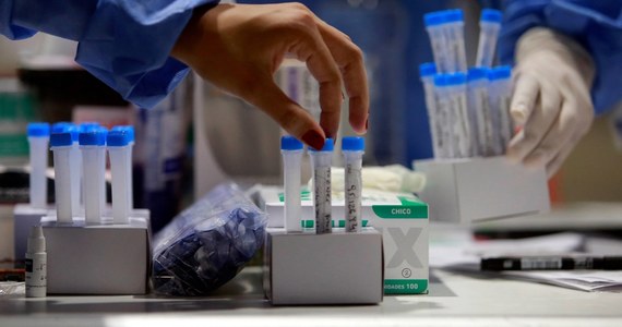 Mamy pierwszy przypadek południowoafrykańskiej mutacji koronawirusa - powiedział minister zdrowia Adam Niedzielski na konferencji prasowej. Wirus wykryli badacze z laboratorium w Białymstoku.