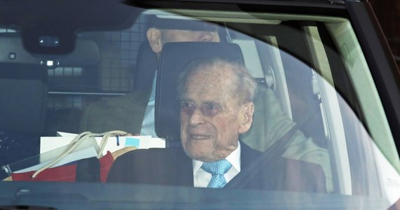 Mąż brytyjskiej królowej Elżbiety II, 99-letni książę Filip najprawdopodobniej zostanie w szpitalu do początku przyszłego tygodnia. Tak na wszelki wypadek - podały brytyjskie media, powołując się na źródła w Pałacu Buckingham.
