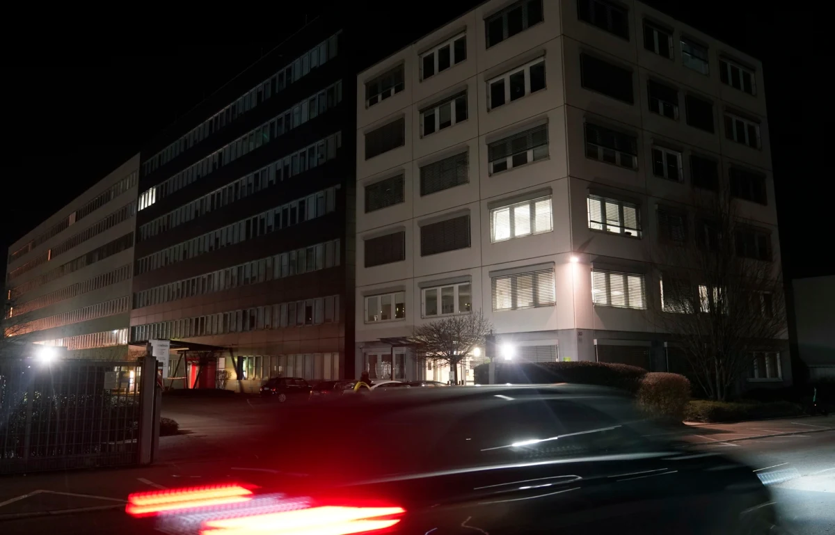 66-letni mężczyzna został aresztowany w związku z paczkami wysłanymi do niemieckich firm spożywczych - poinformowały w sobotę władze. Jedna z paczek eksplodowała w budynku administracyjnym sieci Lidl, raniąc trzy osoby.