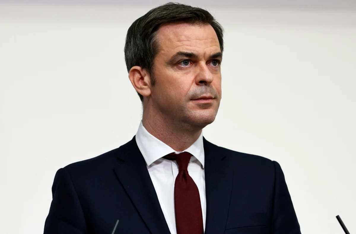 Tendencja sanitarna z ostatnich trzech dni nie jest dobra - ocenił w sobotę minister zdrowia Olivier Veran podczas podróży do Nicei, gdzie nastąpił gwałtowny wzrost zakażonych koronawirusem. Veran zauważył, że sytuacja pogarsza się też w niektórych krajach europejskich, w tym w Niemczech.
