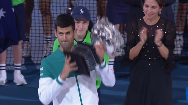 To był jednostronny finał, praktycznie bez emocji. Novak Djoković pokazał w nim wielką sportową klasę. Serb w niecałe dwie godziny pokonał Daniła Miedwiediewa 7:5, 6:2, 6:2.