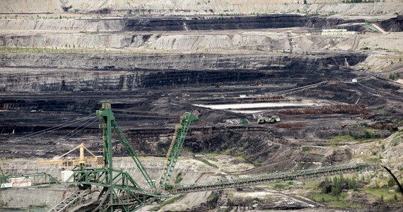 ​Na wniosek ministerstwa spraw zagranicznych i ministerstwa środowiska rząd Czech zdecydował w poniedziałek o skierowaniu skargi na Polskę do Trybunału Sprawiedliwości Unii Europejskiej (TSUE) w związku z rozszerzeniem kopalni węgla brunatnego "Turów". Praga będzie zabiegać o wstrzymanie wydobycia.