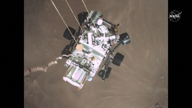 Łazik Perseverance wylądował na Marsie. W trakcie misji NASA zebrała ponad 30 gigabajtów danych, w tym ponad 23 tysiące zdjęć. Agencja postanowiła część z nich zaprezentować publicznie.
