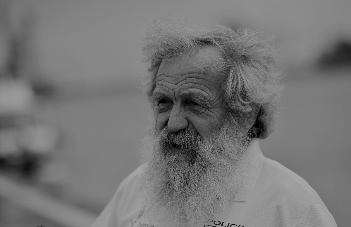 Nie żyje wielki kajakarz i podróżnik Aleksander Doba, który jako pierwszy w historii przepłynął samotnie Atlantyk kajakiem z kontynentu na kontynent. Miał 74 lata. 