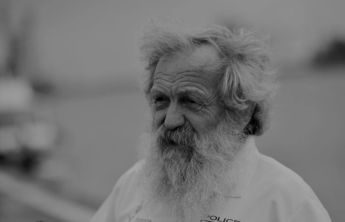 Nie żyje wielki kajakarz i podróżnik Aleksander Doba, który jako pierwszy w historii przepłynął samotnie Atlantyk kajakiem z kontynentu na kontynent. Miał 74 lata. 