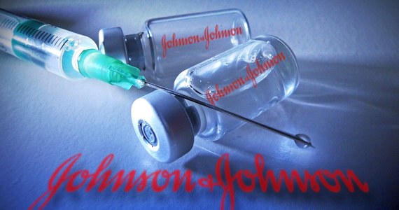 ​Badania kliniczne jednodawkowej szczepionki Johnson & Johnson przeciwko Covid-19 wykazały, że jest bezpieczna i skuteczna - oznajmiła amerykańska Agencja Leków i Żywności (FDA). Preparat może zostać dopuszczony do użytku jeszcze w tym tygodniu.