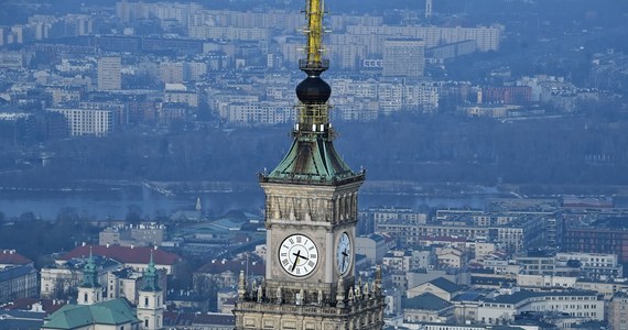 22,1 st. Celsjusza w Makowie Podhalańskim. To absolutny rekord. Tak ciepło w lutym było w tym samym miejscu dokładnie 31 lat temu. Wysokie temperatury i historyczne wskazania padają też w innych miastach. W środę w Warszawie termometry pokazały 17,5 st. Celsjusza. 