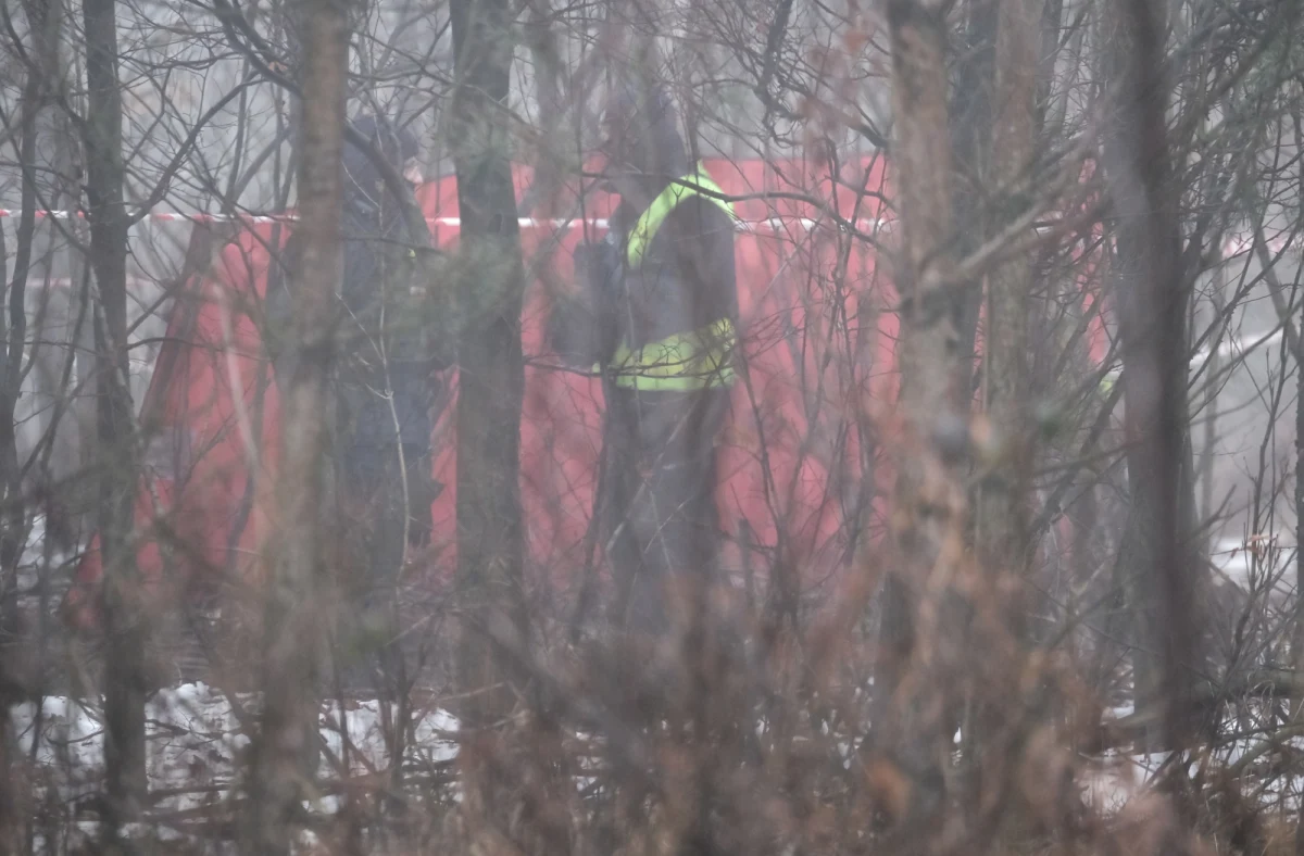 Wielonarządowe obrażenia były przyczyną śmierci obu mężczyzn, którzy zginęli we wtorkowej katastrofie helikoptera w pszczyńskich lasach - wykazały sekcje zwłok. Jedną z ofiar był przedsiębiorca i milioner Karol Kania, drugą - pilot śmigłowca.