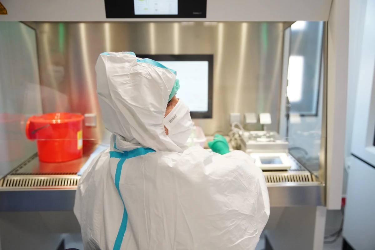 11 539 nowych potwierdzonych przypadków koronawirusem - informuje w piątek resort zdrowia. W ciągu ostatniej doby, po zachorowaniu na Covid-19, zmarło kolejnych 259 osób.