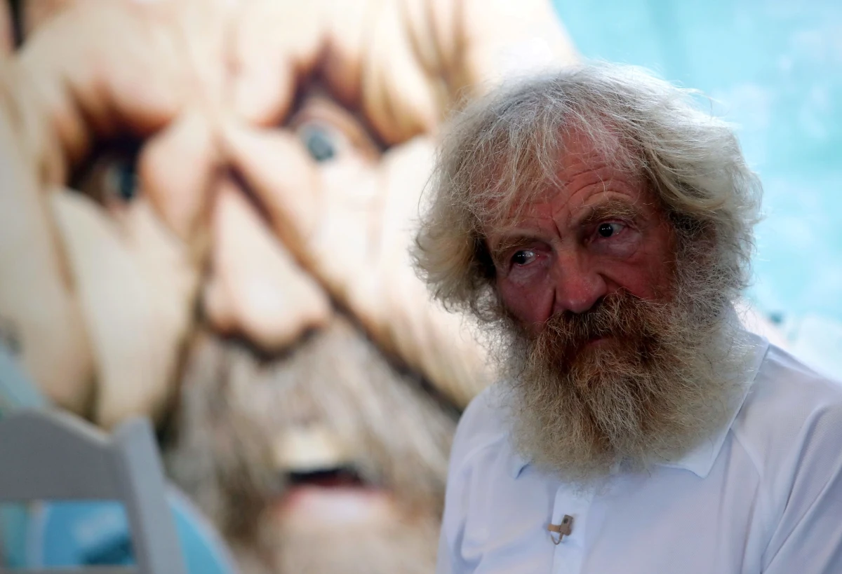 Aleksander Doba zmarł z przyczyn naturalnych – poinformował organizator wyprawy znanego podróżnika na najwyższy szczyt Afryki. Wczoraj w Tanzanii odbyła się sekcja zwłok. To ostatni etap przed procedurą sprowadzenia zwłok podróżnika do Polski.