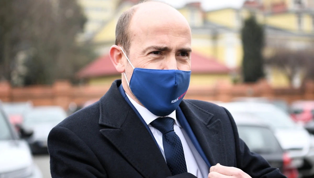 Gwarancją dalszego rozwoju Rzeszowa jest wspólny kandydat opozycji na prezydenta miasta, wyłoniony na miejscu, spośród osób zaangażowanych w samorząd i w środowisko obywatelskie - podkreślił w poniedziałek szef PO Borys Budka.