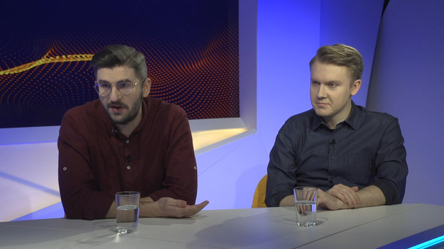 W najnowszym programie "Do jednej bramki" gośćmi Pawła Ciszka byli Piotr Dumanowski i Dominik Guziak. Eksperci omawiali m.in. odpadnięcie Napoli z Ligi Europy. "Do jednej bramki" w każdy poniedziałek NA ŻYWO o 12.00 w Ipla!