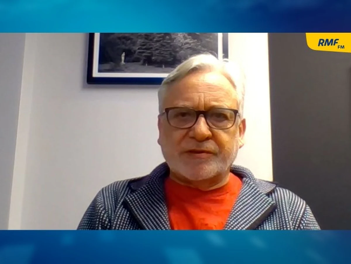 „Myślę, że na pewno wystarczy pilnować tej granicy, a nie ją zamykać. To znaczy, że rzeczywiście powinno się badać ludzi przyjeżdżających, izolować na pewien czas i ograniczyć ryzyko rozprzestrzeniania wirusa. Myślę, że w ciągu miesiąca dojdziemy już do poziomu na tyle wysokiego, że to inne kraje będą się bały od nas przyjmować pasażerów” – tak o pomyśle zamknięcia granicy powietrznej przed Wielkanocą mówił w Popołudniowej rozmowie w RMF FM Wojciech Maksymowicz.