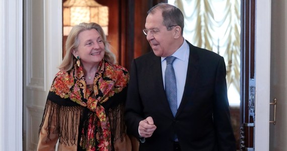 Była minister spraw zagranicznych Austrii Karin Kneissl, znana m.in. z tańca z prezydentem Rosji na swoim weselu, została w środę nominowana przez rosyjskie władze do rady dyrektorów państwowego giganta naftowego Rosnieftu - podała agencja TASS.