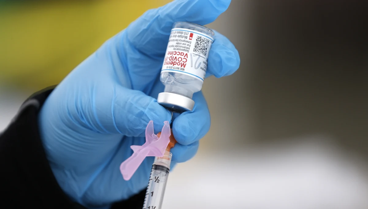 ​Przedstawiciele rządu podczas konferencji prasowej poinformowali o zmianach w harmonogramie szczepień przeciwko Covid-19. Jest to związane m.in. z opóźnieniami w dostawach szczepionek.