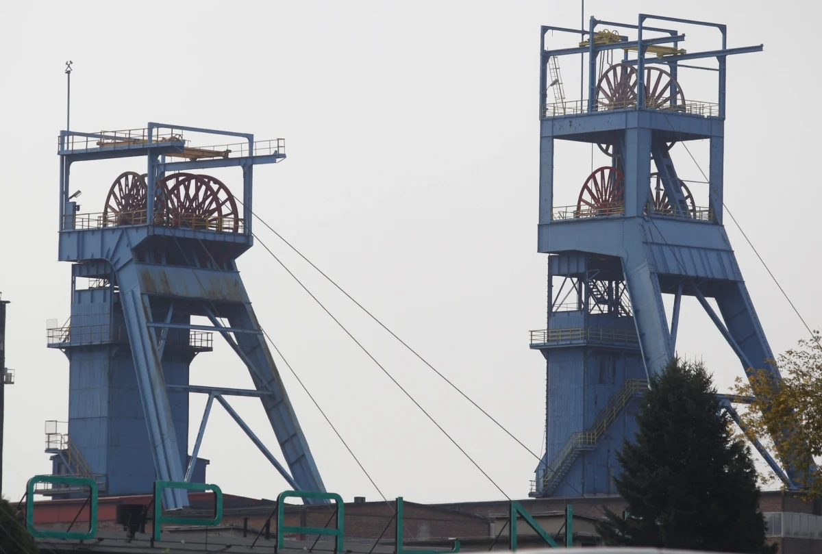 Nie żyje dwóch górników z kopalni Mysłowice-Wesoła. Byli poszukiwani po tym, jak w rejonie jednej ze ścian wydobywczych doszło do zawału.